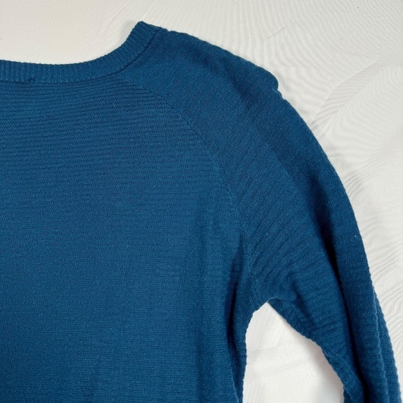Noir Pull Over Lightweight Sweater Womens SZ XS Blue Turquoise Ribbed Sleeve - Picture 8 of 8